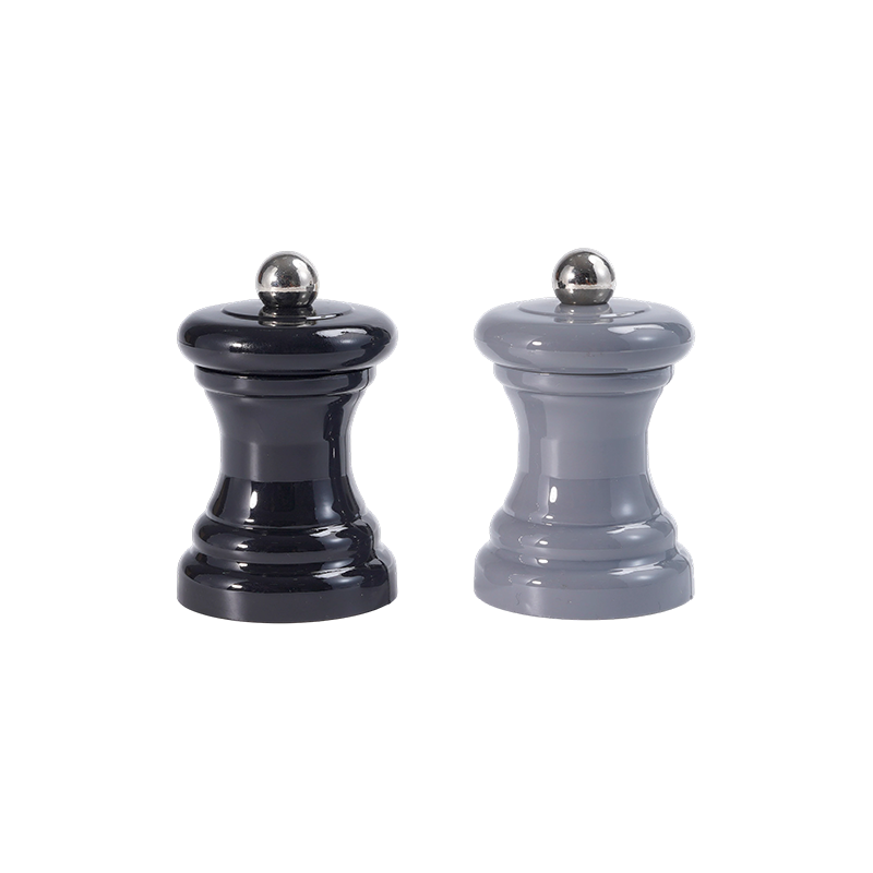 Adjustable plastic manual pepper grinder